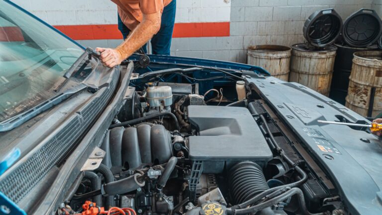 Reprogrammation moteur pour les jeunes conducteurs : avantages, risques